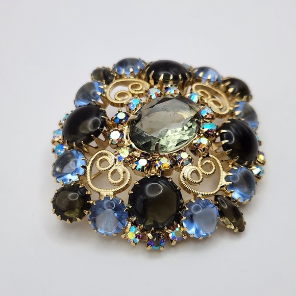 Juliana D&E Blue & Smokey Quartz Glass & AB Rhinestone Filigree Heart Brooch - Picture 3 of 8